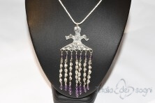 Collier boucliers