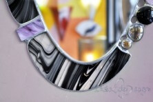 Round mirror 