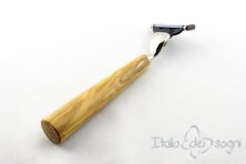 flat razor, olive wood