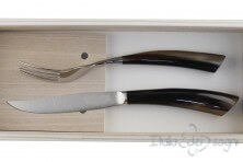 Nobles Besteck-Set bue